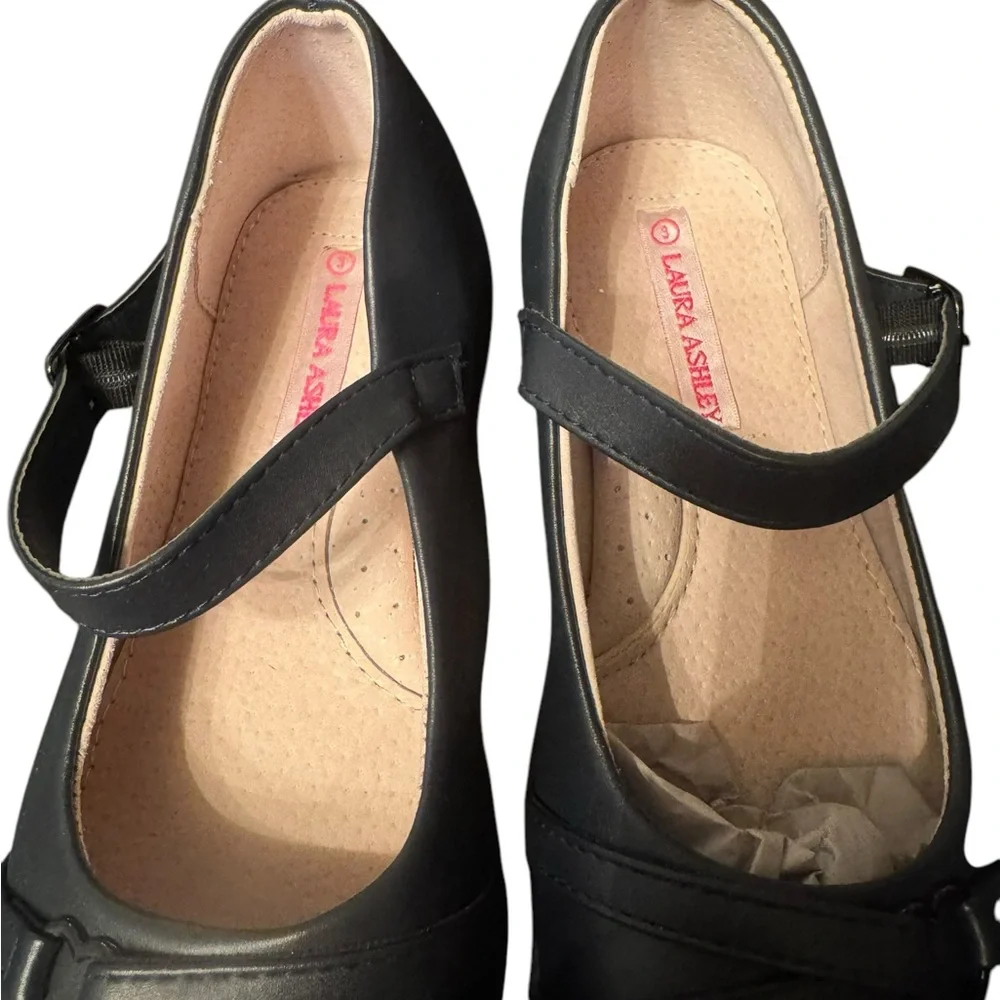 Laura Ashley Girls Navy Mary Jane Shoes size 3